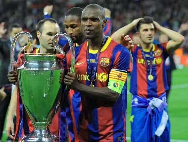 传奇vs巴萨直播视频，熬夜看球前，我劝你先看看这篇